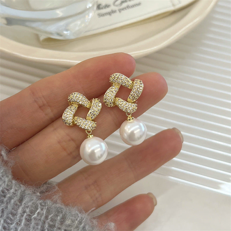 Elegant Pearl Stud Earrings