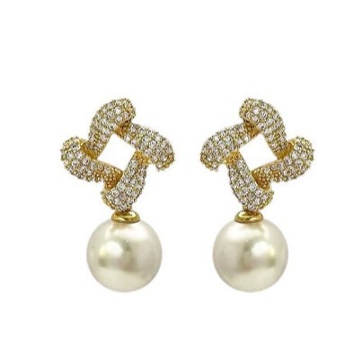 Elegant Pearl Stud Earrings